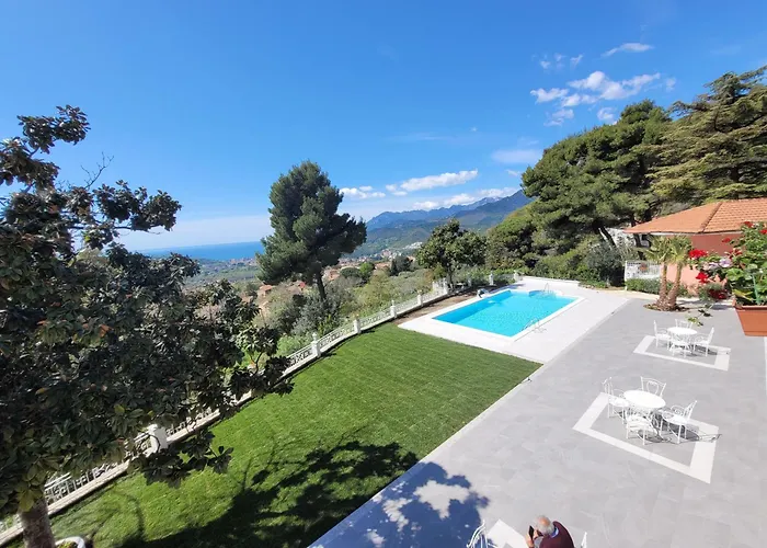 Villa Esmeralda